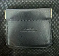 哀*だ様 SLOW&CO 三つ折り財布 ブラック - メルカリ