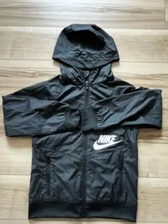 Nike ブラック ジャケット S ナイキ　ウィンドブレイカー 130 140