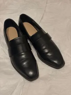 CHARLES & KEITH レディース ローファー ブラックのサムネイル