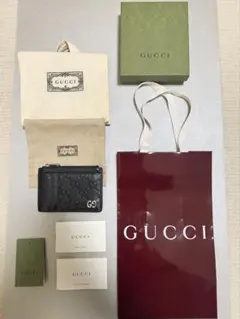 GUCCI ブラックレザー カードケース