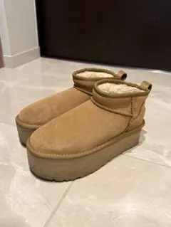 新品試着のみ☆UGG レディース クラシック クリア ミニ 8 - メルカリ