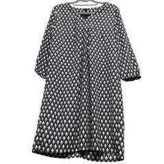 白黒ダイヤモンドパターン五分袖チュニック