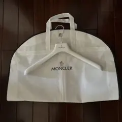 MONCLER ハンガー付き衣類カバーのサムネイル