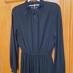 Backingham 黒の長袖プリーツワンピース　13号