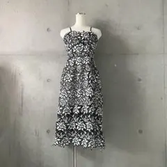 新品タグ付きモノトーンレースキャミソールワンピースS