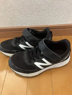 New Balance キッズスニーカー ブラック　19cm