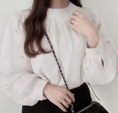 GRL グレイル シアードッキングパール ブラウス