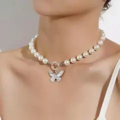 バタフライペンダント パールネックレス