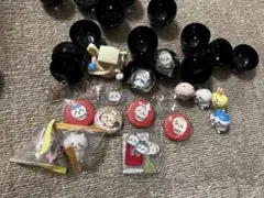 ちいかわ グッズ まとめ売り (レストラン缶バッジ、アクスタ等 全18点)