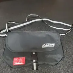 Coleman スヌーピー コラボ 斜めがけ ショルダー ブラック
