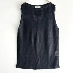 Item thumbnail for item 75590178-34e7-4263-9584-c0e90b3e4024