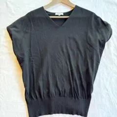 PLST プラステ　黒／ブラック　半袖ドルマンスリーブ　Ｖネックカットソー