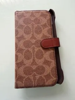 COACH iPhone 13 ケース 手帳型 シグネチャー ベージュ❤️ - メルカリ