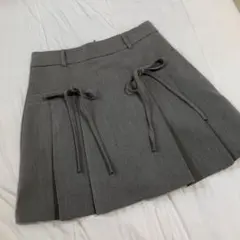 【美品】グレー プリーツ ミニスカート インパン付のサムネイル