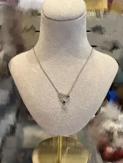 ハート型ストーン　クリスタルネックレス