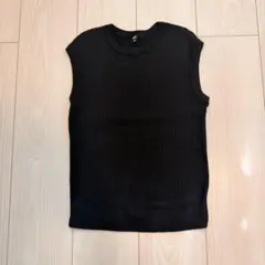 UNIQLO ノースリーブ ニット ブラック Mサイズのサムネイル