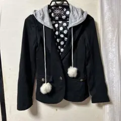 TRALALA 取り外しフード付き黒ジャケット 水玉模様　とても可愛い