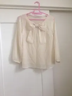 ブラウス風トップスのサムネイル