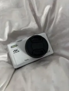 4Kデジタルカメラ ホワイトのサムネイル