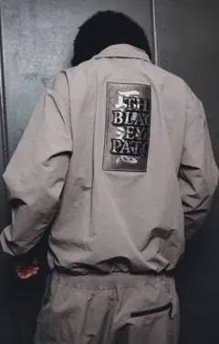 グレー ナイロン ジップアップジャケット