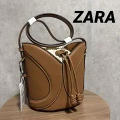 ZARA ステッチ入りミニバケットバッグのサムネイル