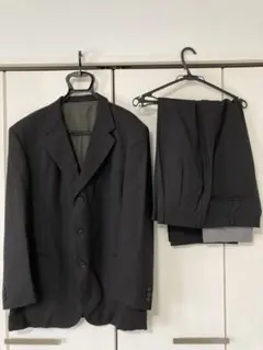 ★入学式等★黒茶色　スーツ　ストライプ入り、 スラックス付