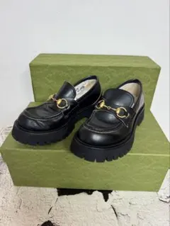 2025年最新】グッチ ローファー ハチの人気アイテム - メルカリ