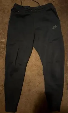 NIKEテックフリースパンツ