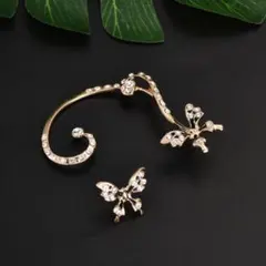 インポート☆デザインがとてもおしゃれなパピヨン・左右非対称ピアス・セール中❣️￼