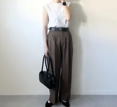 本日のみ2,700新品 未使用 GU タックワイドパンツＬ　ブラウン