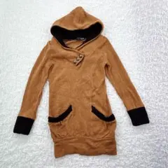 《ノーブランド》ニット　カーディガン　フード付き　スカルデザイン　起毛