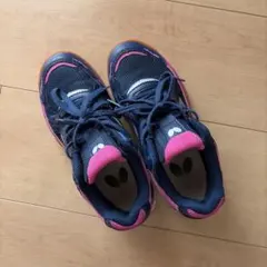 卓球シューズ　キッズ　21.5センチ