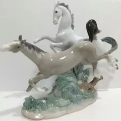 リヤドロ 駆ける馬 ※訳あり※ 大型 フィギュリン 置物 LLADRO 駆ける馬 (White) | リヤドロ公式オンライン
