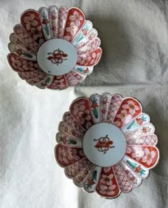 古伊万里　赤絵菊割　輪花皿　　2客　antiques 古伊万里 赤絵菊割 輪花皿 2客 antiques - メルカリ