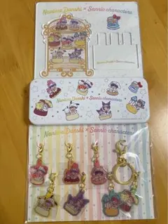 なにわ男子 サンリオ メタルチャーム アクリルスマホスタンド