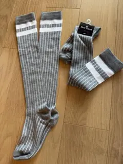 ニーハイソックス グレー　2足セット 美脚 制服 22.0〜24.0 キッズのサムネイル