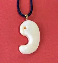 鯨歯工芸品 マッコウ鯨歯 ヴィンテージ アンティーク ネックレス 栞/箱付き 鯨歯の工芸品｜パイネコ