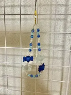 青いキャンディ型チャーム