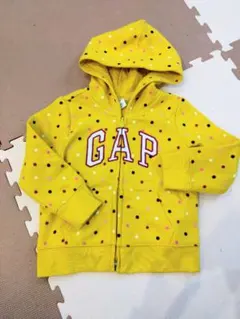 【値下げ】GAP （ギャップ）ドット柄イエローパーカー　（一度の着用です）