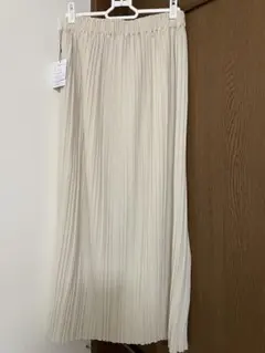 reca ランダムプリーツ タイトスカート
