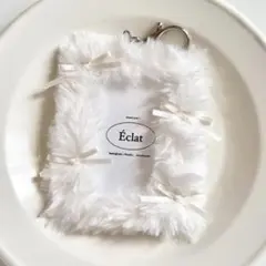 【m2】 トレカケース　トレカキーホルダー　ふわふわ　リボン　シンプル　ホワイト