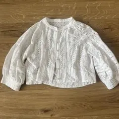 ホワイトブラウス