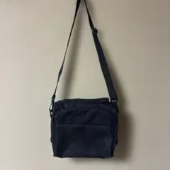 ブラック ナイロン ショルダーバッグ