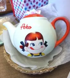 ペコちゃんホーローカップ&ポットセット ペコちゃん キッチンアイテムセット(ほうろう鍋セット 未使用品 )