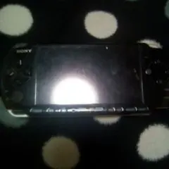 psp本体+カセット3つ