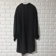 黒 シャツ ブラウス 透け感あり