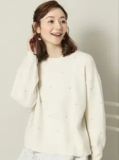 【1回着用】　ITS' DEMO 手洗い可ビジュー付きニット