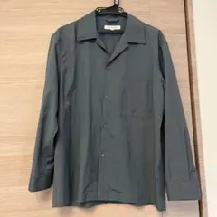 長袖シャツ ポケット付き