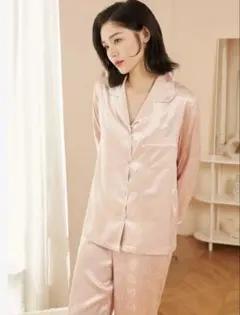 ハート柄サテンパジャマセット　ルームウェア　長袖パジャマ（ピンク）