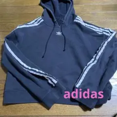 クロップドパーカー